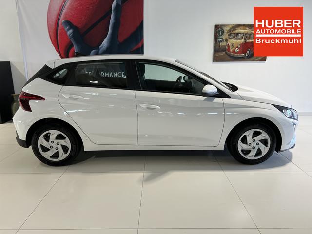 Hyundai i20 1,2 Comfort Atlas White, Beispielbilder, ggf. teilweise mit Sonderausstattung