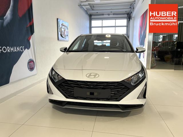 Hyundai i20 1,2 Comfort Atlas White, Beispielbilder, ggf. teilweise mit Sonderausstattung