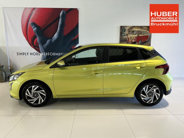 Hyundai i20 1,2 Family Lucid Lime metallic
