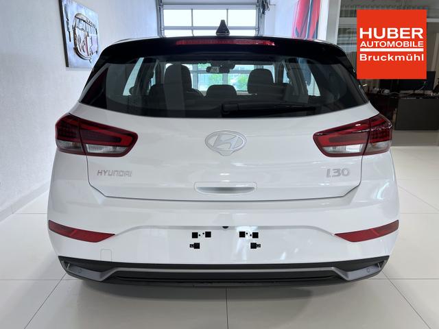 Hyundai i30 GO Atlas White