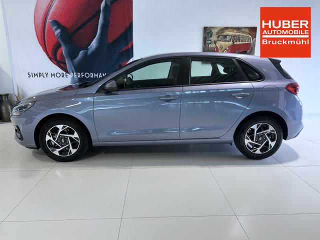Hyundai i30 GO Meta Blue Pearl