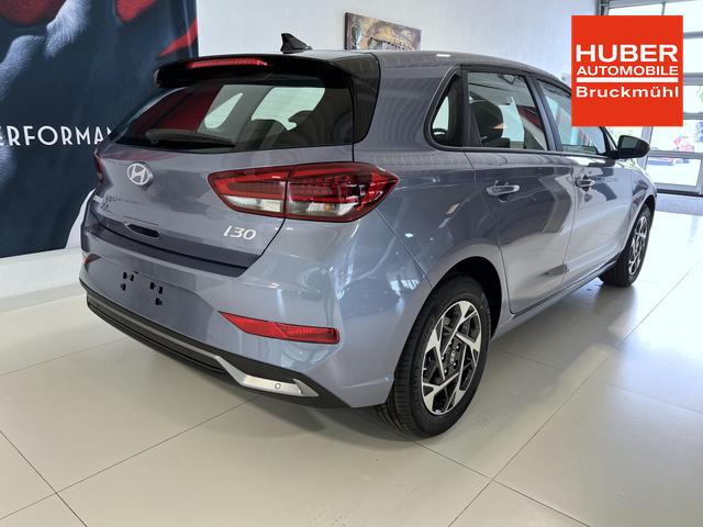Hyundai i30 GO Meta Blue Pearl