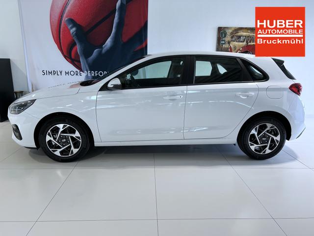 Hyundai i30 GO Atlas White