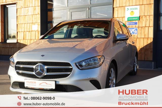 Mercedes-Benz B-Klasse - 1.3l 100kW KAT B 180 5-TÜRIG/METALLIC/KLIMAAUT