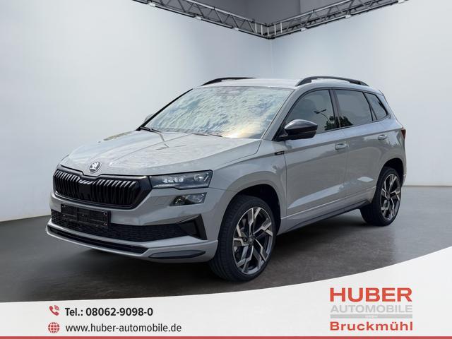 Skoda Karoq - Sportline 1,5 TSI DSG 2ZKlimaautomatik Canton Anh&auml;ngerkupplung Totewinkel Assistent 2 x Einparkhilfe Kamera 19 Zoll Felgen adaptiver Tempomat 5J Garantie