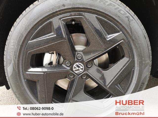 Volkswagen Tiguan - 2.0 TDI 110 kW R-Line DSG Head Up Black 360 AHK