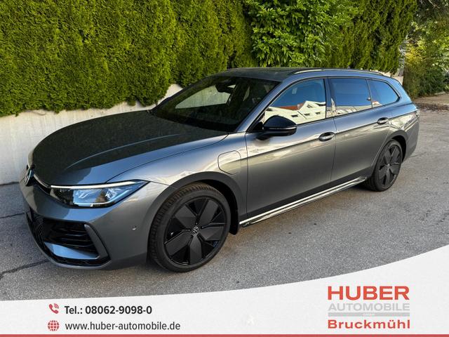 Volkswagen Passat Variant - 1.5 TSI eHybrid 200 kW R-Line Black AHK 360