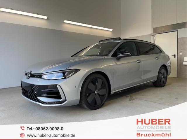 Volkswagen Passat Variant - R-Line 265PS 4M Stdhz+Leder+AHK+DCC+Pano+Harman+Alu19+IQ.Drive+Black+HUD