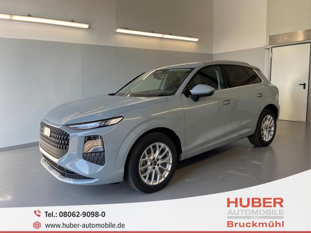 Audi Q3 - NEU TFSI quattro Tech+AHK+LEDPlus+ACC+Kamera+Alu18+Volllack