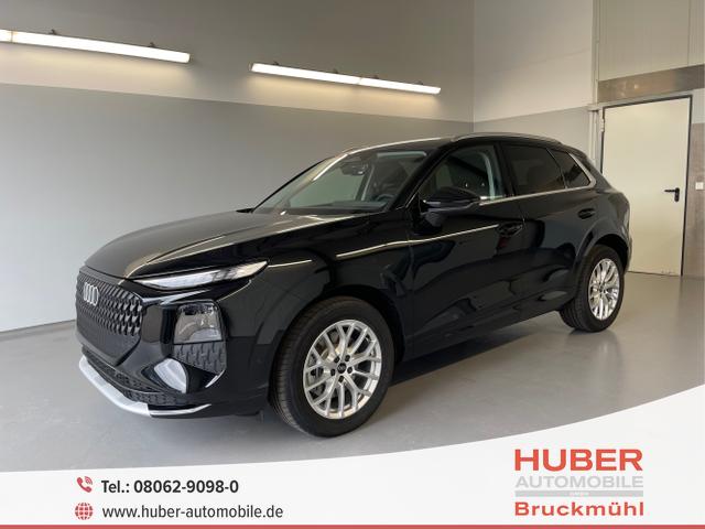Audi Q3 - NEU TFSI quattro Tech+AHK+LEDPlus+ACC+Kamera+Alu18+Volllack