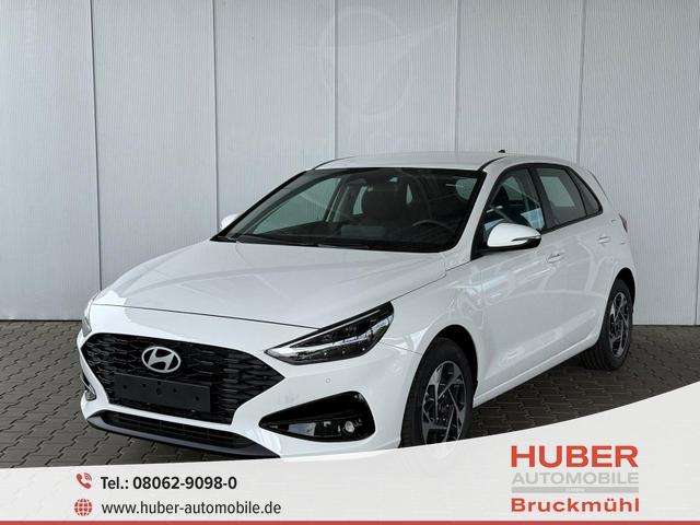 Hyundai i30 - GO 1.5 DPI / Sitz + Lenkradh./ LED Navi Tempomat Alu16 PDC V.&H.m.Kamera