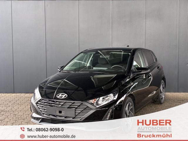 Hyundai i20 - Pure 1.2 MPI / Navi PDC Hinten + Kamera Abgedunkelte Scheiben Tempomat Alu 16"