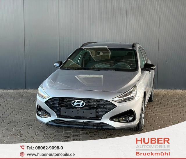 Hyundai i30 Kombi - Comfort Plus 1.0 TGDI DCT Navi / Adaptiver Tempomat/ Totwinkel Assistent/ Alu 17"