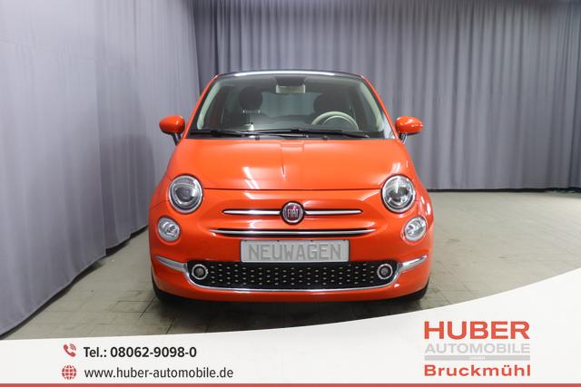 Fiat 500 - DOLCEVITA 1,0 Hybrid, Tech-Paket - Radio mit 7"-Bildschirm Navigationssystem, Multifunktionslenkrad, Lichtsensor- und Regensensor, Klimaautomatik, 15"-Leichtmetallfelgen, Getönte Seitenscheiben hinten, Parksensoren hinten uvm.