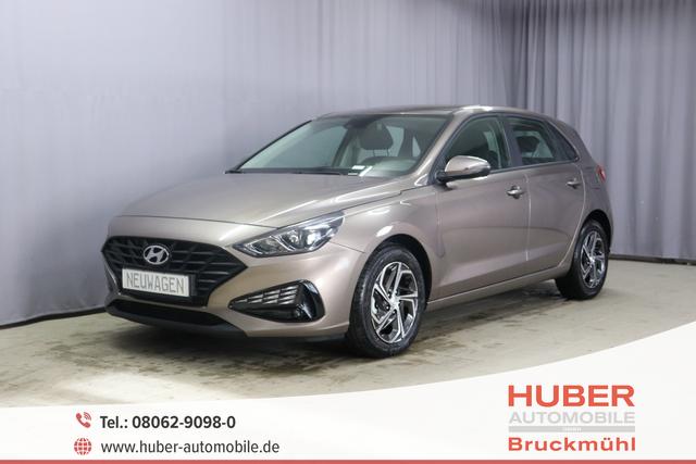 Hyundai i30 - Comfort 1.0 T-GDi 7DCT FL DCT Automatikgetriebe, Klimaanlage, Sitzheizung, Lederlenkrad, Radio DAB, Freisprecheinrichtung, Lichtsensor, Tempomat, Einparkhilfe hinten, Nebelscheinwerfer, 16 Zoll Leichtmetallfelgen, uvm.