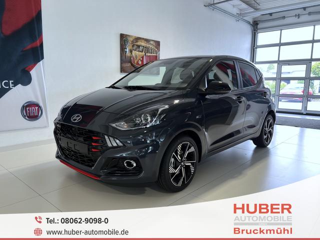 Hyundai i10 - N Line 1.0 T-GDI 66 kW (90 PS) NLine-Interieur-Paket, Lenkradheizung, Sitzheizung, Klimaautomatik, Radio, DAB, Apple CarPlay, Android Auto, Navigationssystem, Rückfahrkamera, Verkehrszeichenerkennung, Tempomat, 16 Zoll Leichtmetallfelgen, uvm.