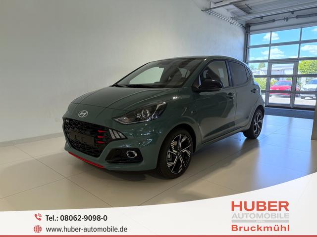Hyundai i10 - N Line 1.0 T-GDI 66 kW (90 PS) Line-Interieur-Paket, Lenkradheizung, Sitzheizung, Klimaautomatik, Radio, DAB, Apple CarPlay, Android Auto, Navigationssystem, Rückfahrkamera, Verkehrszeichenerkennung, Tempomat, 16 Zoll Leichtmetallfelgen, uvm.