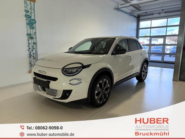 Fiat 600 - La Prima Hybrid 1.2 T3 107 kW (145 PS) DCT Klimaautomatik, Massagesitz, Sitzheizung, elektrisch verstellbarer Fahrersitz, Radio, DAB, Apple CarPlay, Android Auto, Navigationssystem, 18 Zoll Leichtmetallfelgen, uvm.