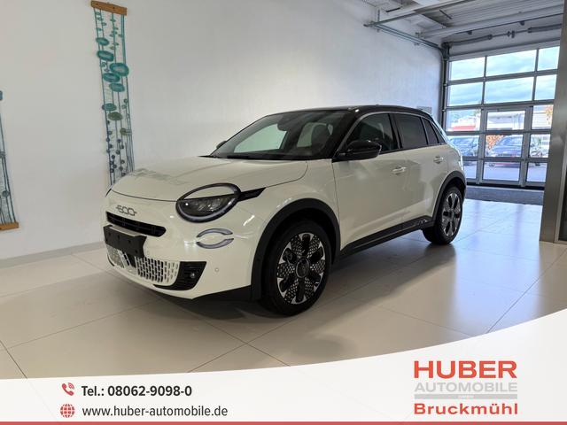Fiat 600 - La Prima Hybrid 1.2 T3 107 kW (145 PS) DCT Klimaautomatik, Massagesitz, Sitzheizung, elektrisch verstellbarer Fahrersitz, Radio, DAB, Apple CarPlay, Android Auto, Navigationssystem, 18 Zoll Leichtmetallfelgen, uvm.