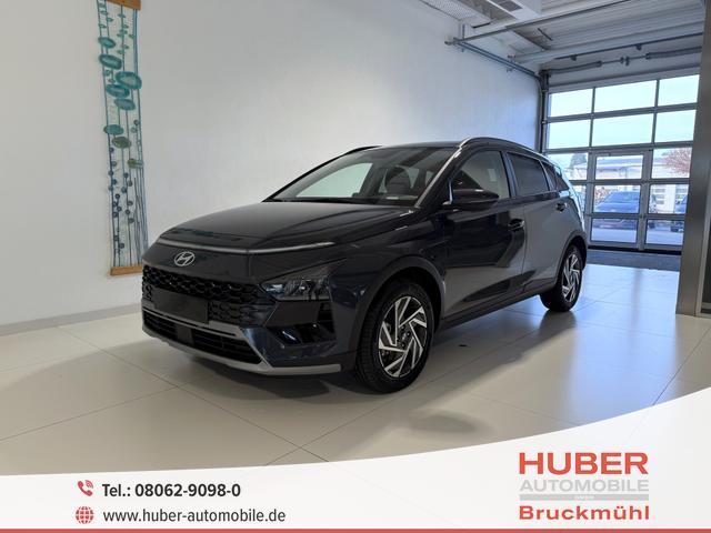 Hyundai BAYON - GO+ 1.0 T-GDI DCT 74 kW (101 PS) Toter-Winkel-Assistent, Induktive Ladestation, Comfort-Paket, Lenkradheizung, Sitzheizung, DAB, Android Auto, Apple CarPlay, Navigationssystem, LED-Scheinwerfer, Einparkhilfe, R&uuml;ckfahrkamera, uvm.
