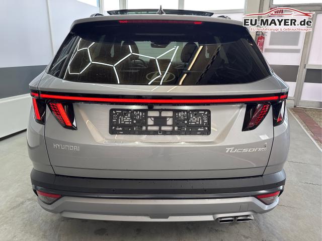 Hyundai / TUCSON FACELIFT / Shimmering Silver R2T / / / DCT 20th Anniversary ACC NAVI PANO KRELL 360 SHZ 