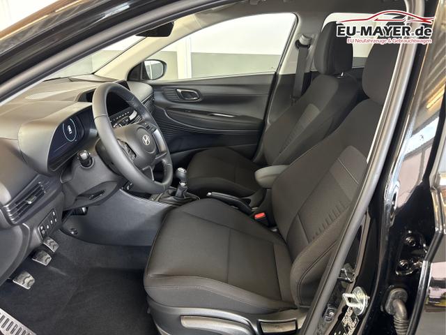 Hyundai / BAYON / Schwarz / / / NAVI SHZ RFK PDC KLIMAAUTOMATIK Licht/Regensensor