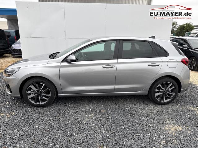 Hyundai / i30 / Silber / / / EDITION SHZ NAVI ALU LED RFK PDC