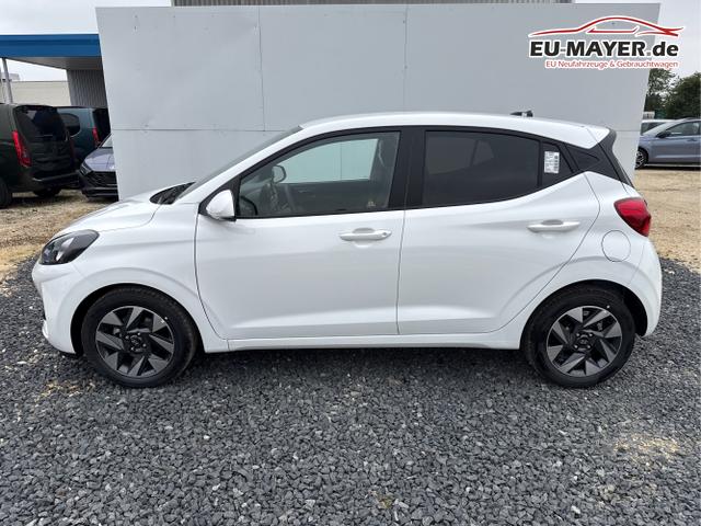 Hyundai / i10 / Wei&szlig; / / / AUT NAVI SHZ TEMPOMAT 