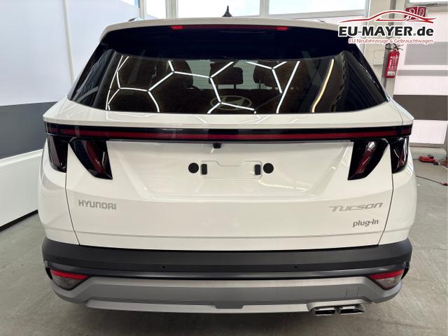 Hyundai / TUCSON / Wei&szlig; / / / PANO SHZ v+h 18 ALU
