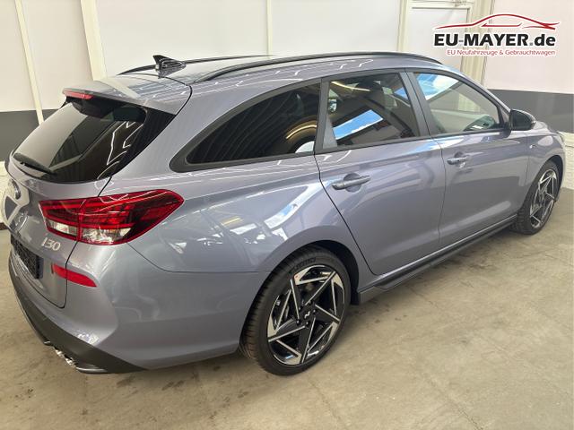 Hyundai / i30 / Blau / / / DCT ACC NAVI RFK WP 