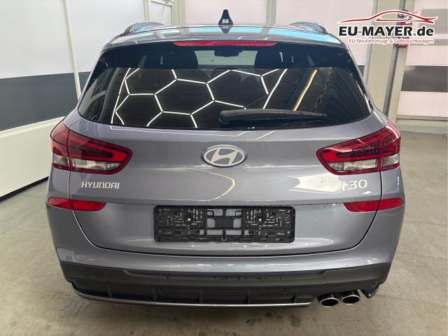 Hyundai / i30 / Blau / / / DCT ACC NAVI RFK WP 