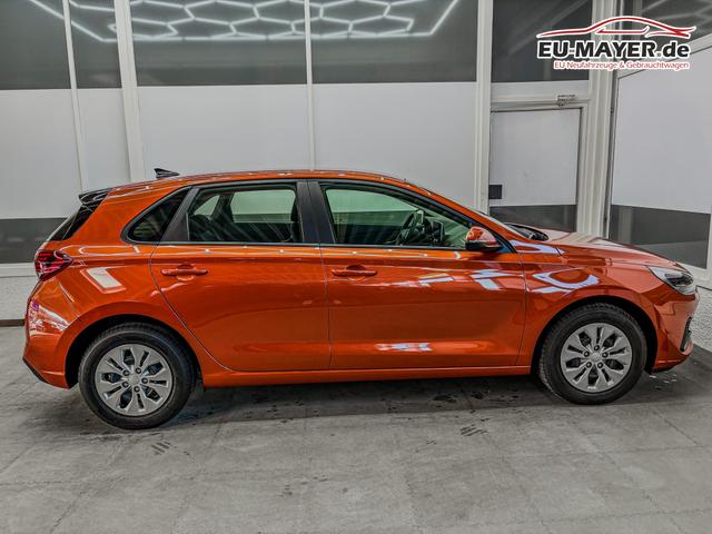 Hyundai i30 STYLE NAVI LED RFK PDC 