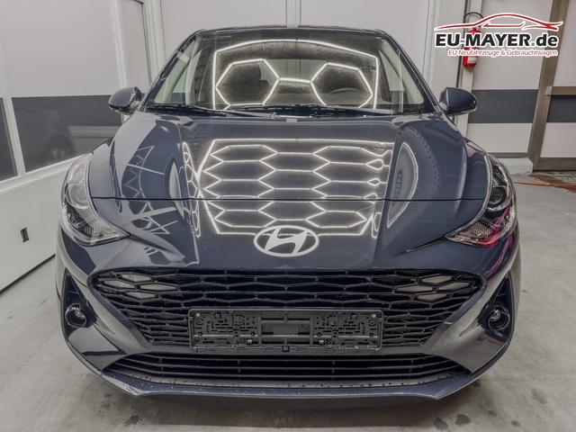 Hyundai i10 PREMIUM AUT SHZ KLIMAAUTOMATIK AMBIENTE ALU RFK PDC NAVI 