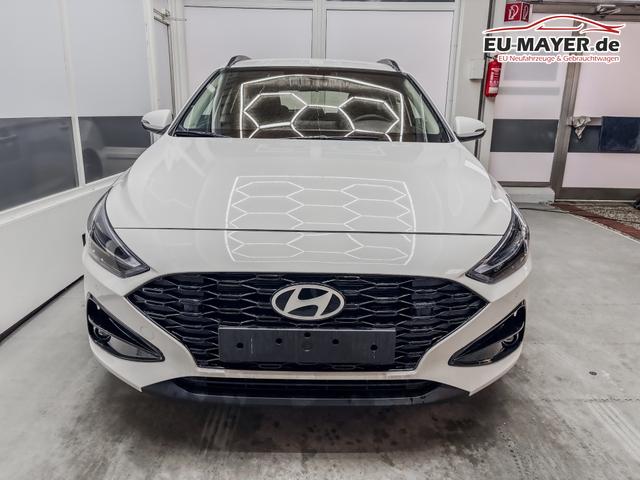 Hyundai i30 Kombi STYLE EDITION NAVI SHZ KLIMAAUTOMATIK RFK LED PDC v+h 