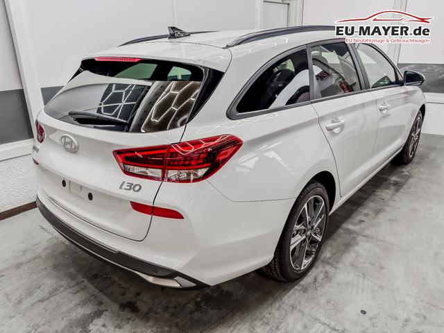 Hyundai i30 Kombi STYLE EDITION NAVI SHZ KLIMAAUTOMATIK RFK LED PDC v+h 
