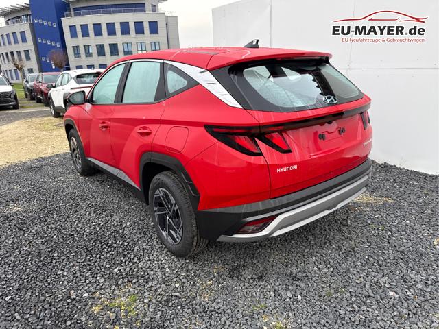 Hyundai / TUCSON / Rot / / / SHZ NAVI PDC RFK