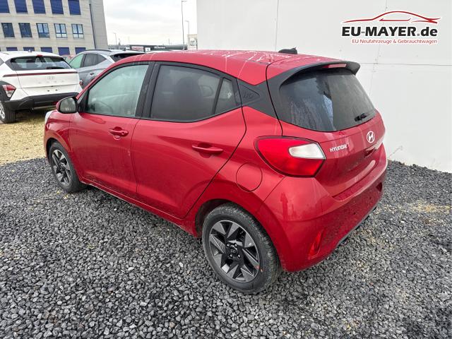 Hyundai / i10 / Rot / / / AUT NAVI SHZ RFK TEMPOMAT 