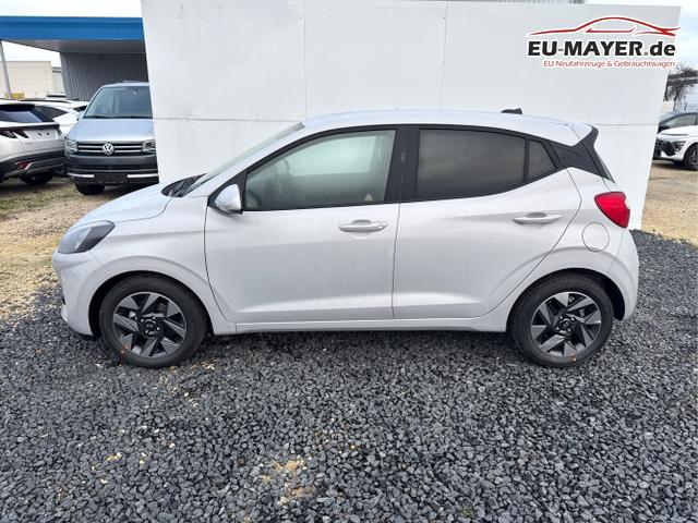 Hyundai / i10 / Grau / / / AUT NAVI SHZ RFK TEMPOMAT 