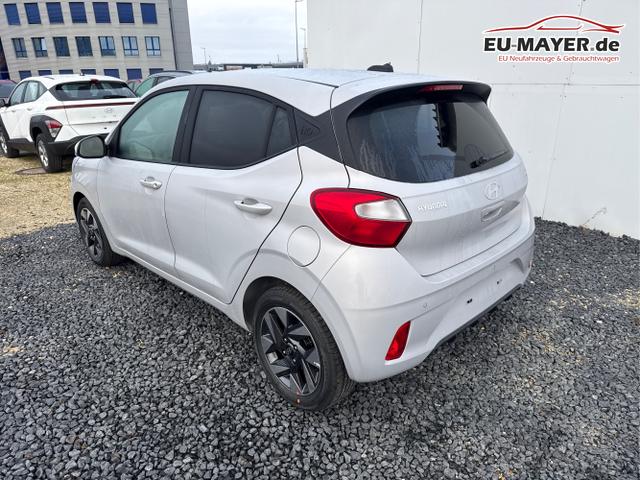 Hyundai / i10 / Grau / / / AUT NAVI SHZ RFK TEMPOMAT 