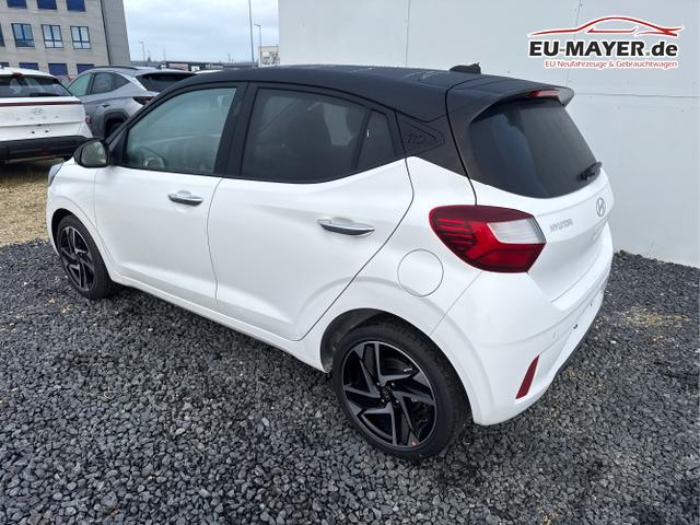 Hyundai / i10 / Wei&szlig; / / / AUT SHZ SMART KEY KLIMAAUTOMATIK AMBIENTE ALU RFK PDC NAVI 