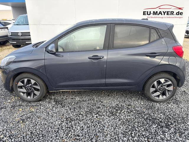 Hyundai / i10 / Grau / / / AUT NAVI SHZ RFK TEMPOMAT 