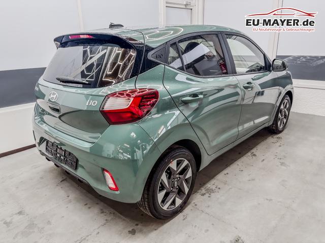 Hyundai i10 PREMIUM AUT SHZ KLIMAAUTOMATIK AMBIENTE ALU RFK PDC NAVI 