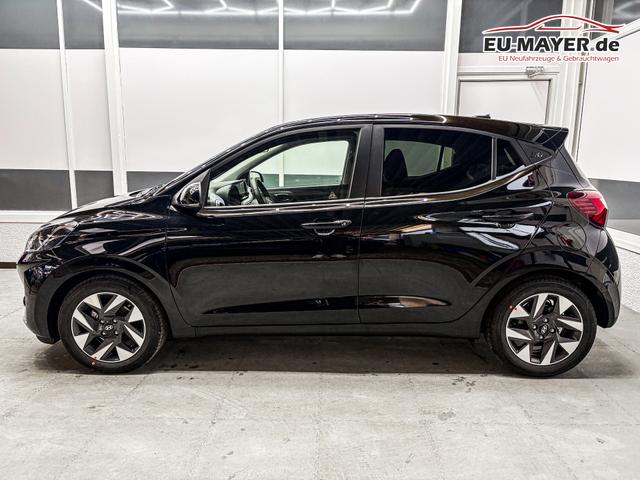 Hyundai i10 PREMIUM AUT SHZ KLIMAAUTOMATIK AMBIENTE ALU RFK PDC NAVI 