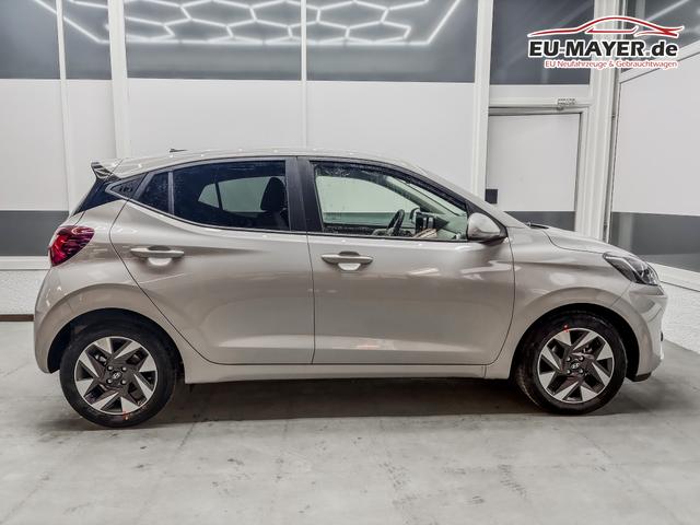 Hyundai i10 PREMIUM AUT SHZ KLIMAAUTOMATIK AMBIENTE ALU RFK PDC NAVI 