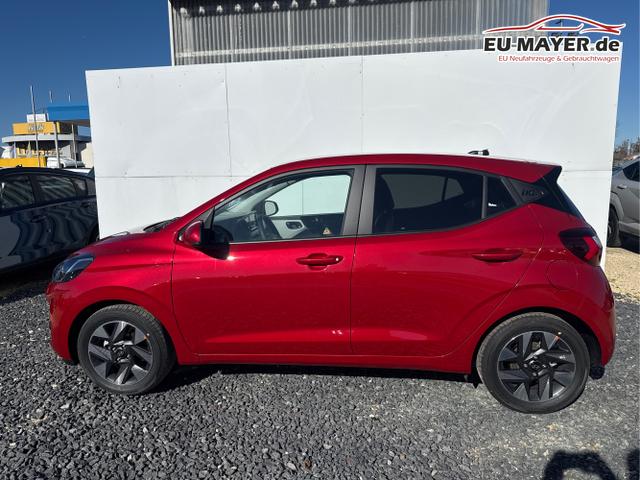 Hyundai / i10 / Rot / / / AUT SHZ KLIMAAUTOMATIK AMBIENTE ALU RFK PDC NAVI 