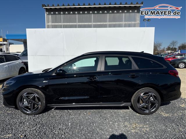Hyundai / i30 / Schwarz / / / DCT N-LINE SHZ NAVI RFK