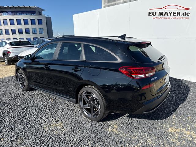 Hyundai / i30 / Schwarz / / / DCT N-LINE SHZ NAVI RFK