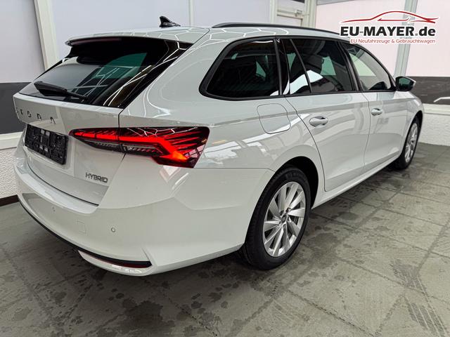 Skoda Octavia Combi Selection DSG ACC NAVI BSD 