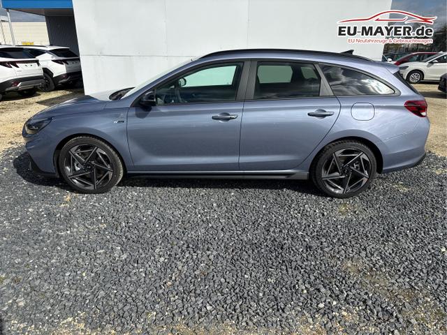 Hyundai / i30 / Grau / / / 
