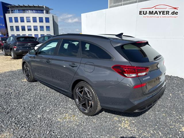 Hyundai / i30 / Grau / / / 